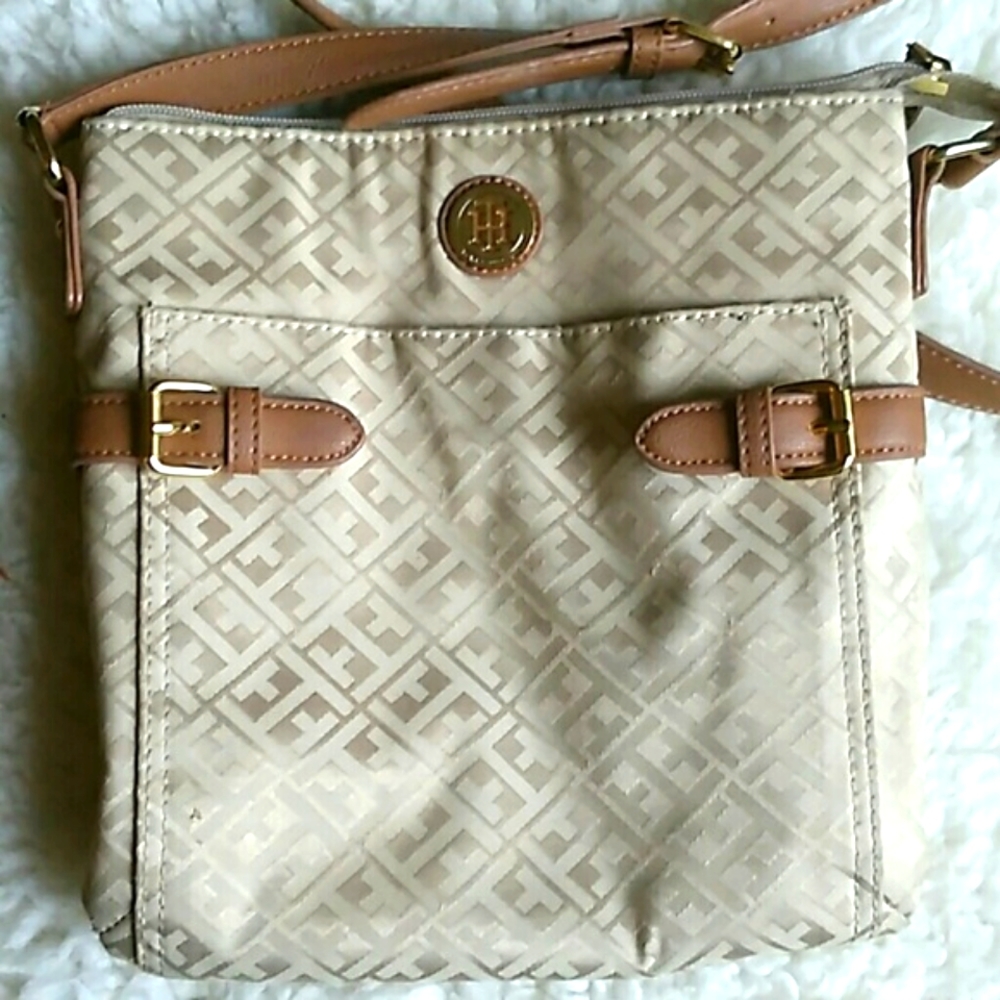 Tommy HilfigerJulia Crossbody Bag